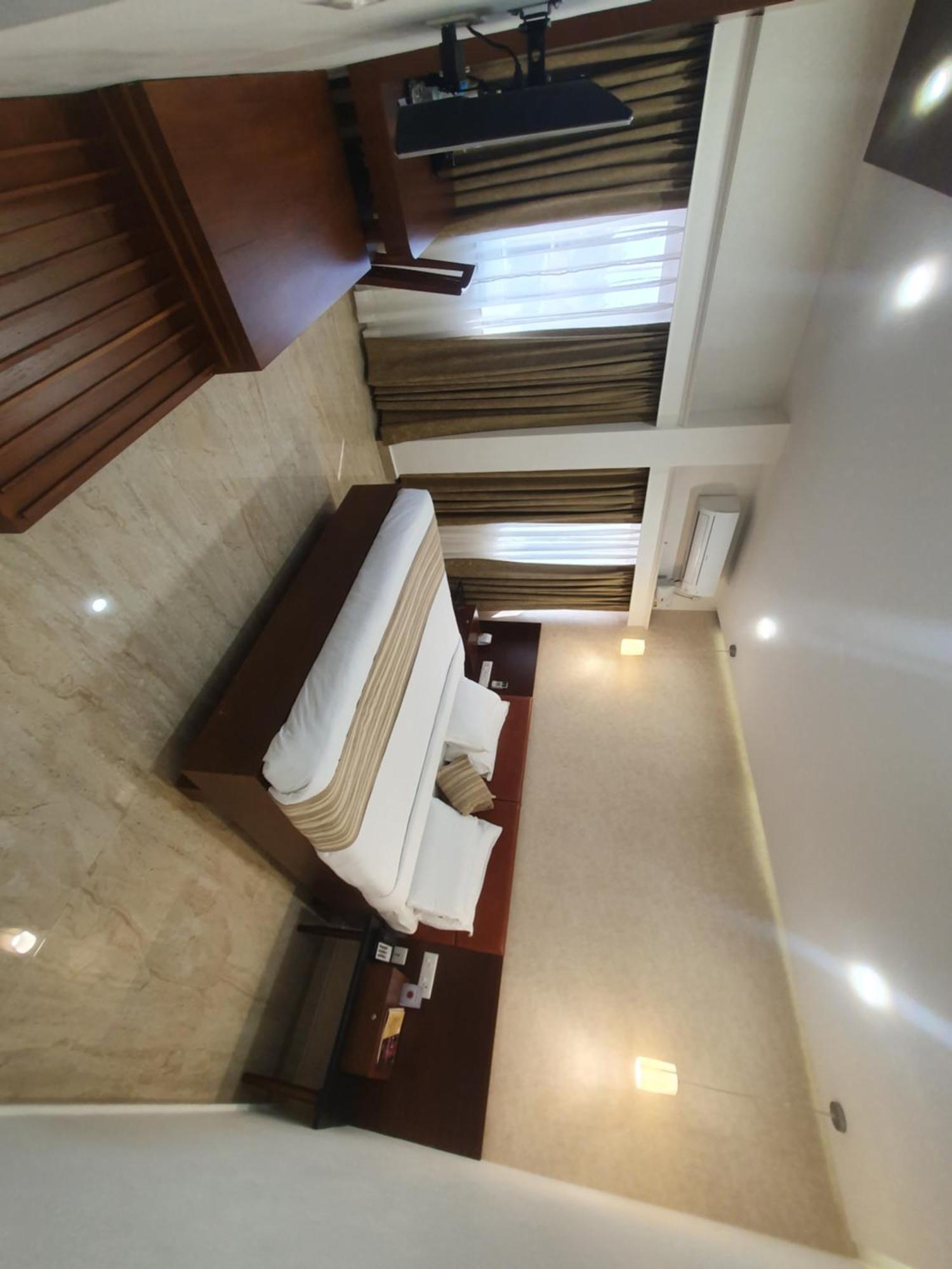 Hotel Aida Kottayam Ngoại thất bức ảnh