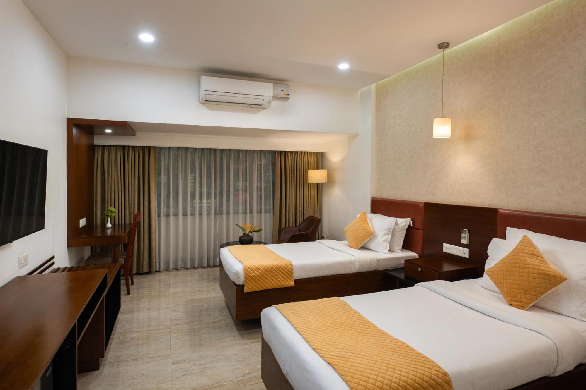 Hotel Aida Kottayam Ngoại thất bức ảnh