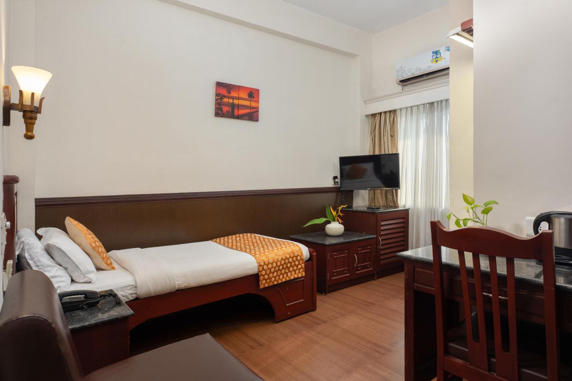 Hotel Aida Kottayam Ngoại thất bức ảnh