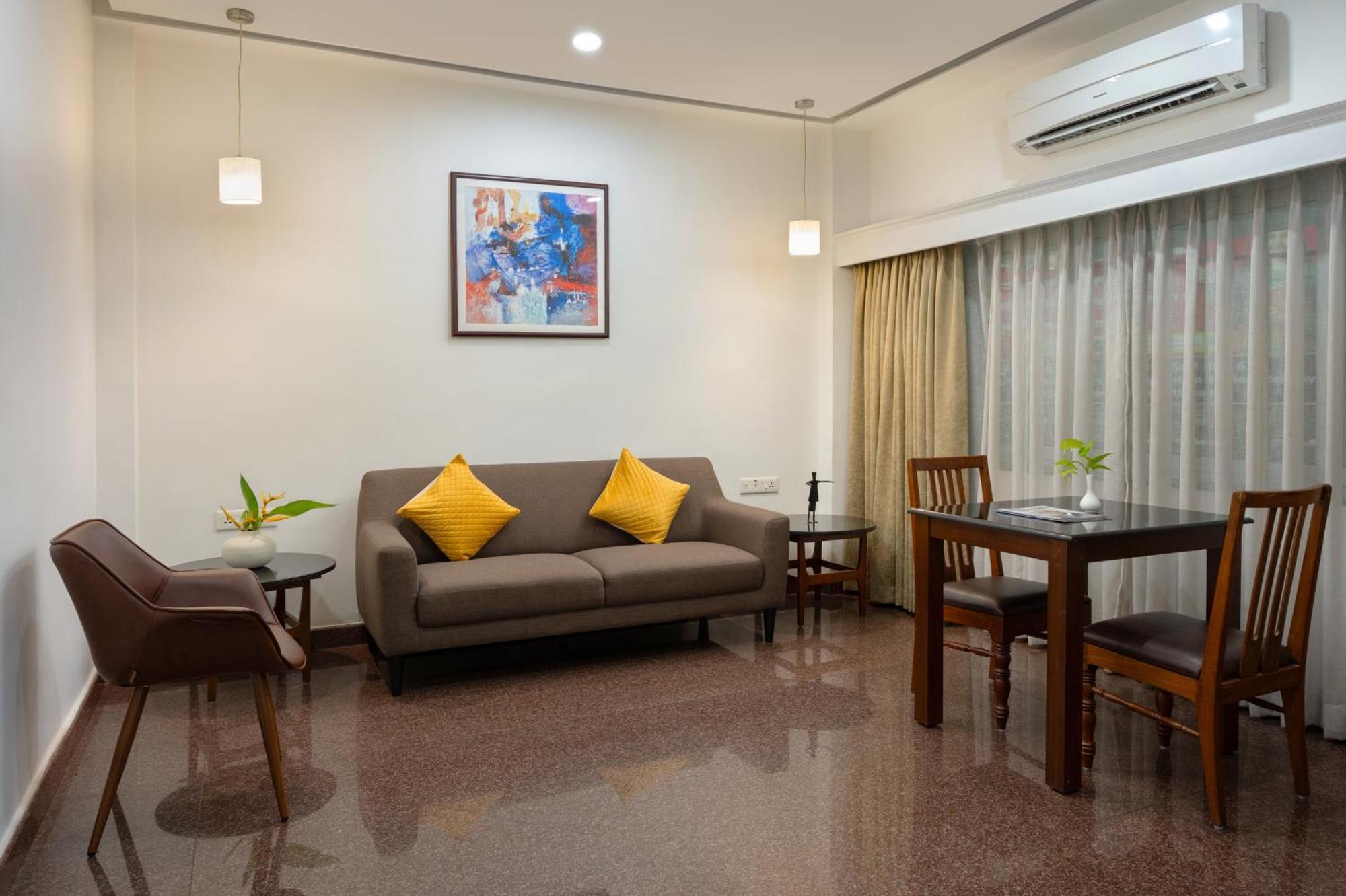 Hotel Aida Kottayam Ngoại thất bức ảnh