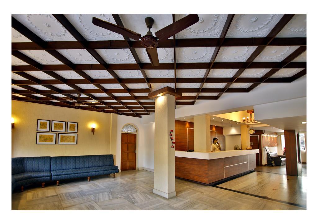 Hotel Aida Kottayam Ngoại thất bức ảnh