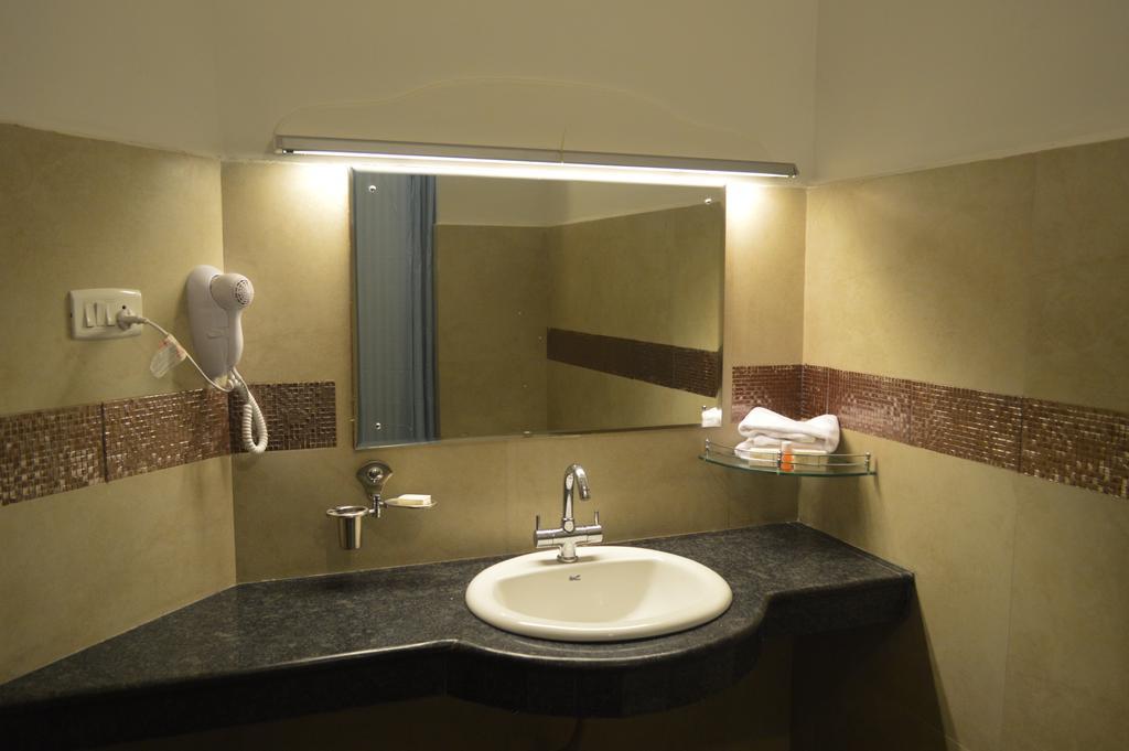 Hotel Aida Kottayam Ngoại thất bức ảnh