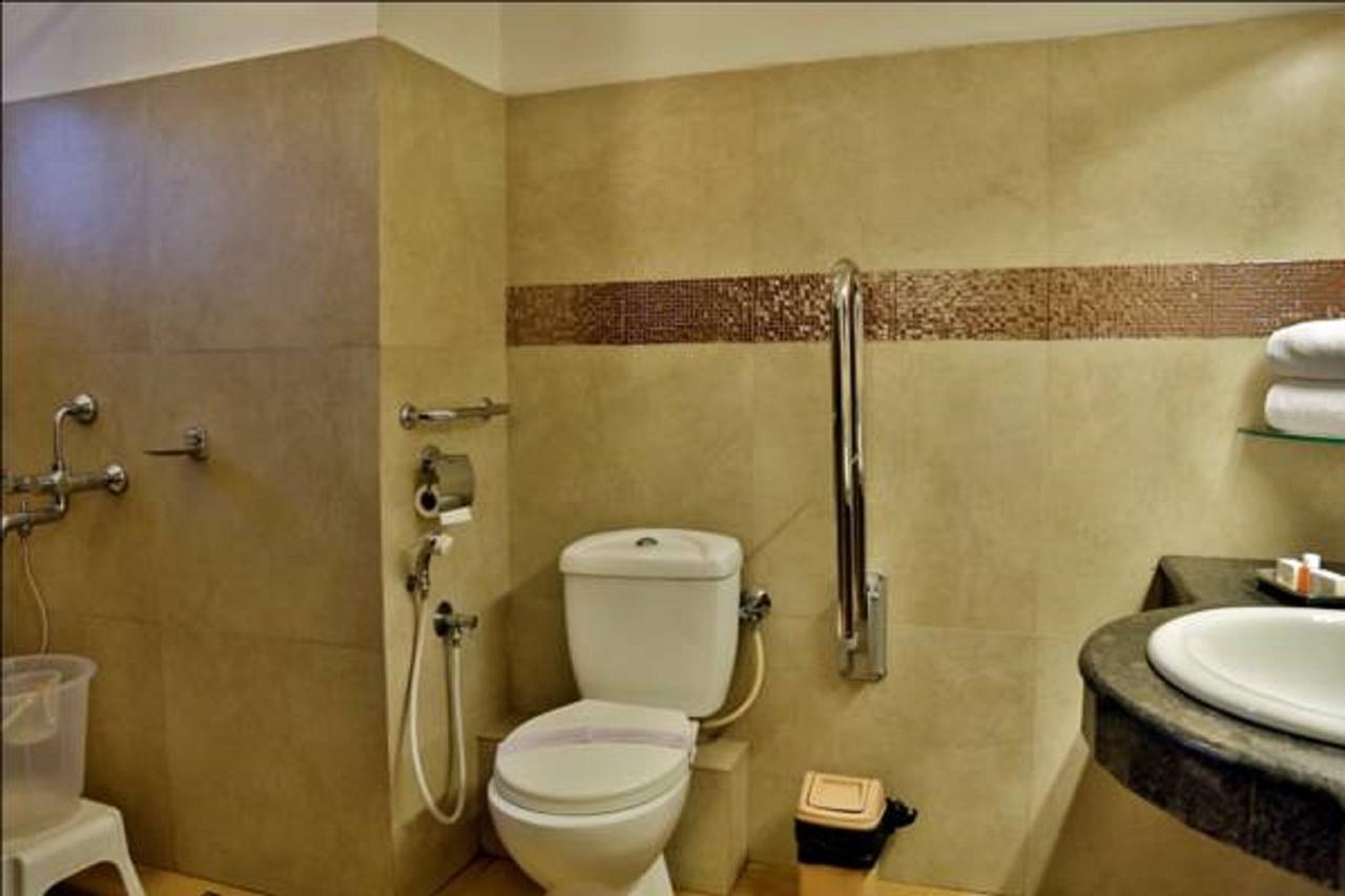 Hotel Aida Kottayam Ngoại thất bức ảnh