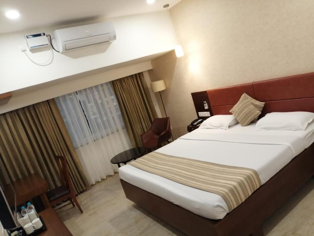 Hotel Aida Kottayam Ngoại thất bức ảnh