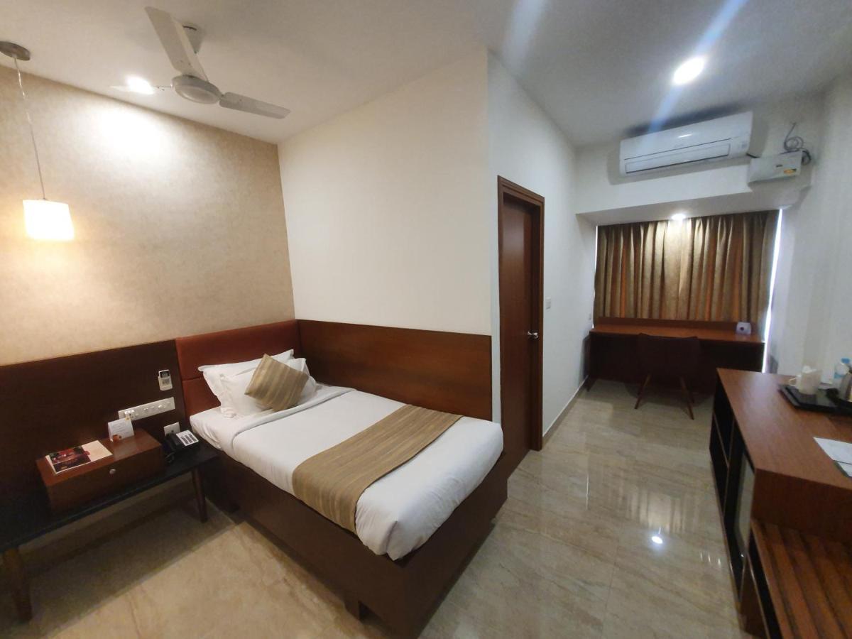 Hotel Aida Kottayam Ngoại thất bức ảnh