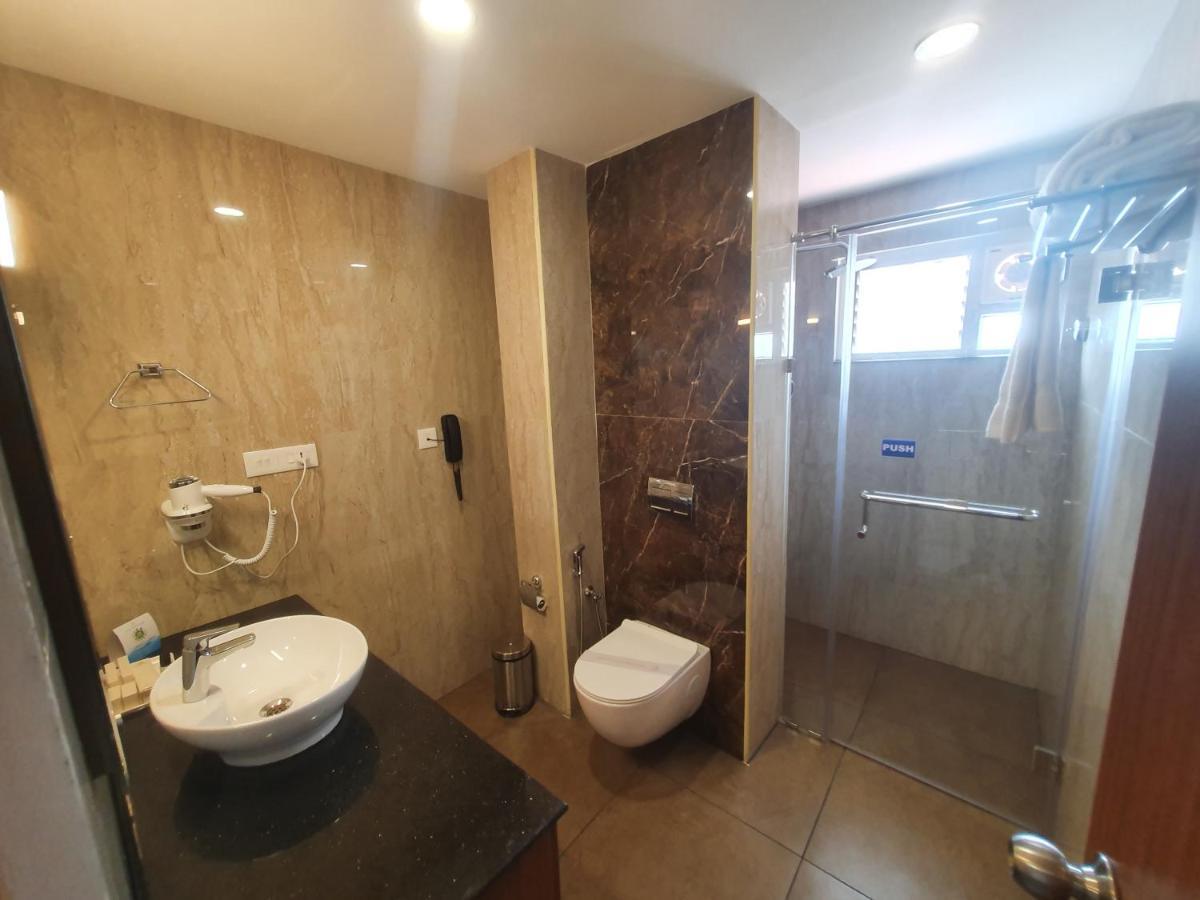 Hotel Aida Kottayam Ngoại thất bức ảnh