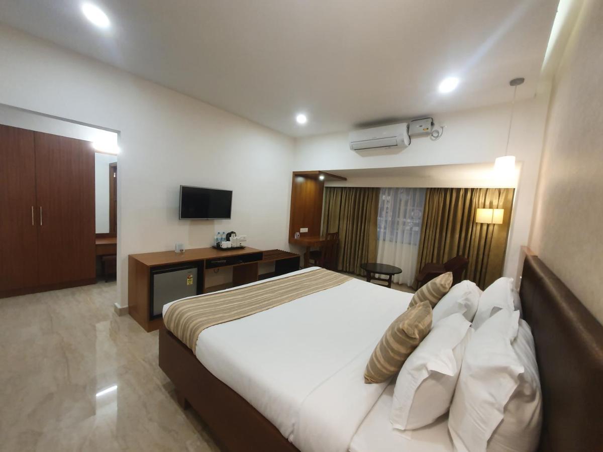 Hotel Aida Kottayam Ngoại thất bức ảnh